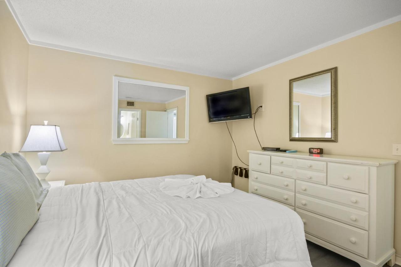 On The Beach 2 Bed 2 Bath 3Rd Floor Condo 默特尔比奇 外观 照片